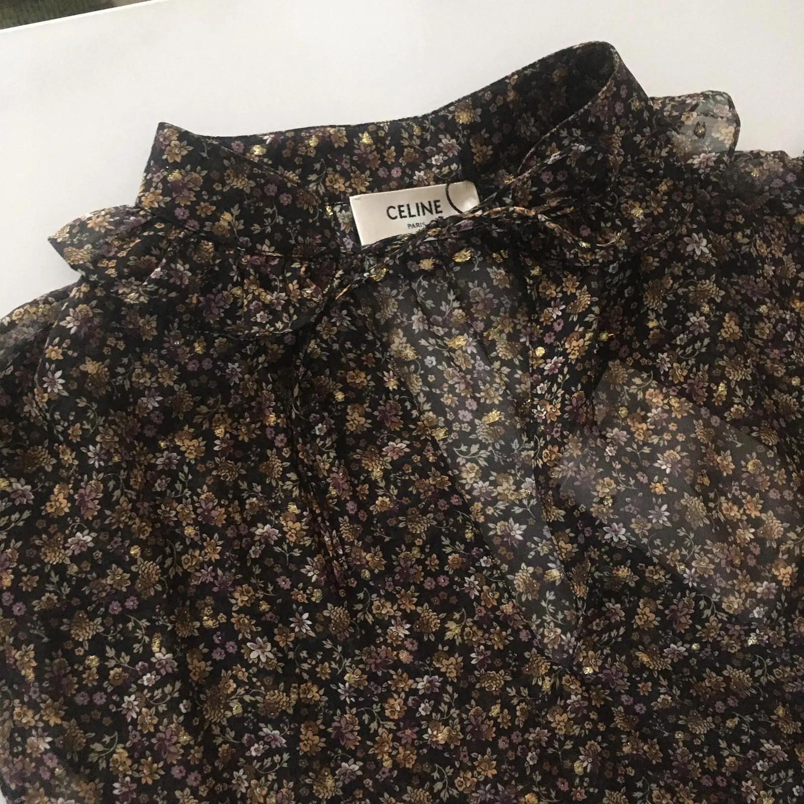 CELINE  |Flower Patterns Silk Short Sleeves Puff Sleeves Outlet