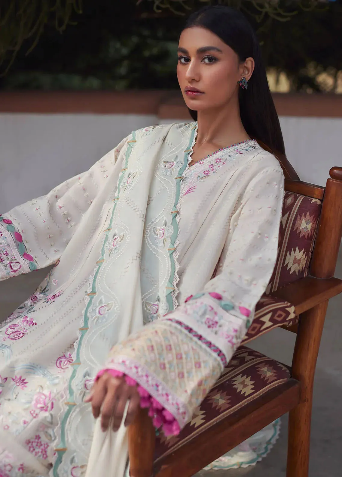 Elan Luxury Embroidered Lawn 3 Piece Unstitched Suit EL24LEL D-10B AIRA