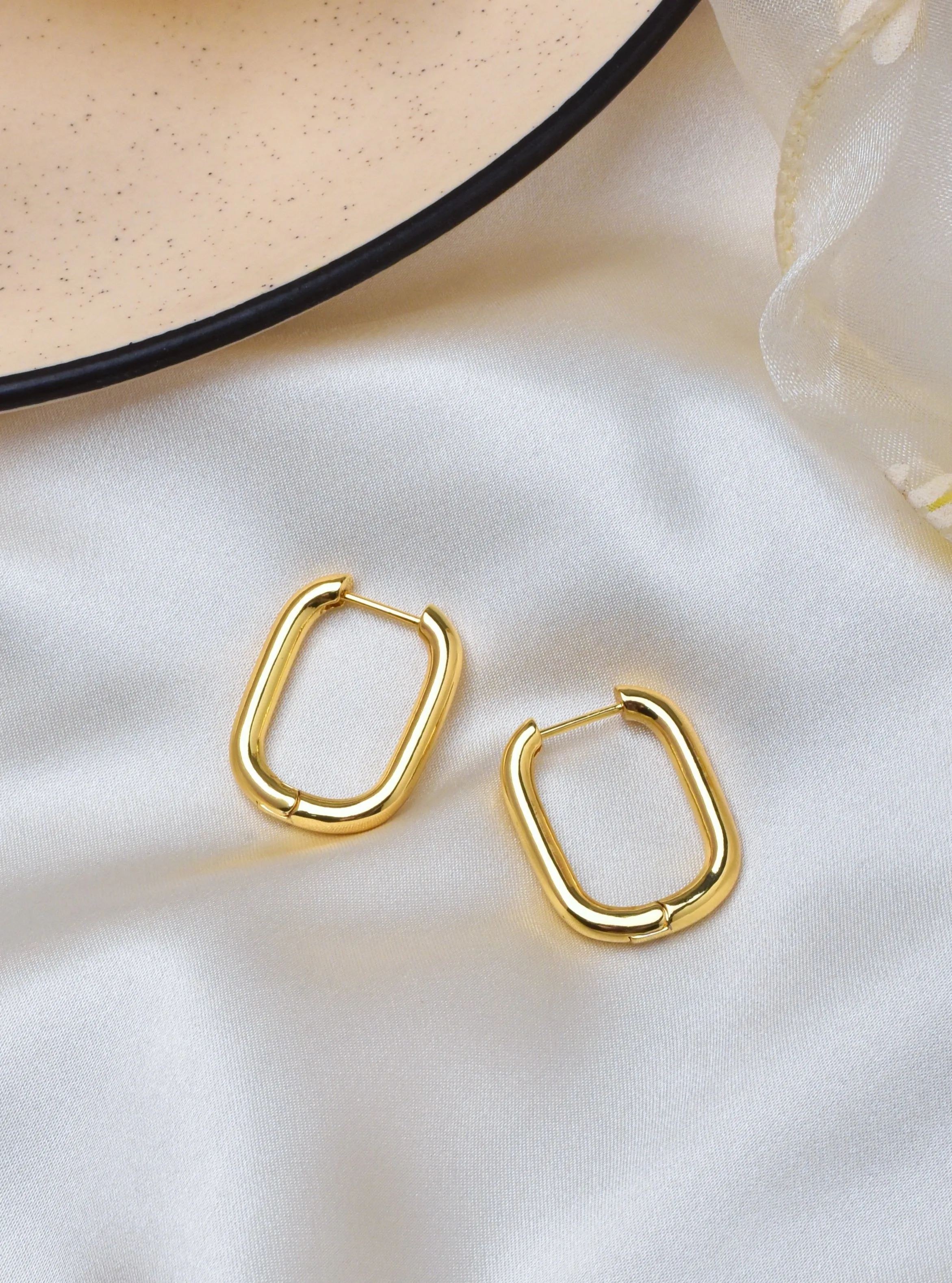 Large Rectangular Hoops