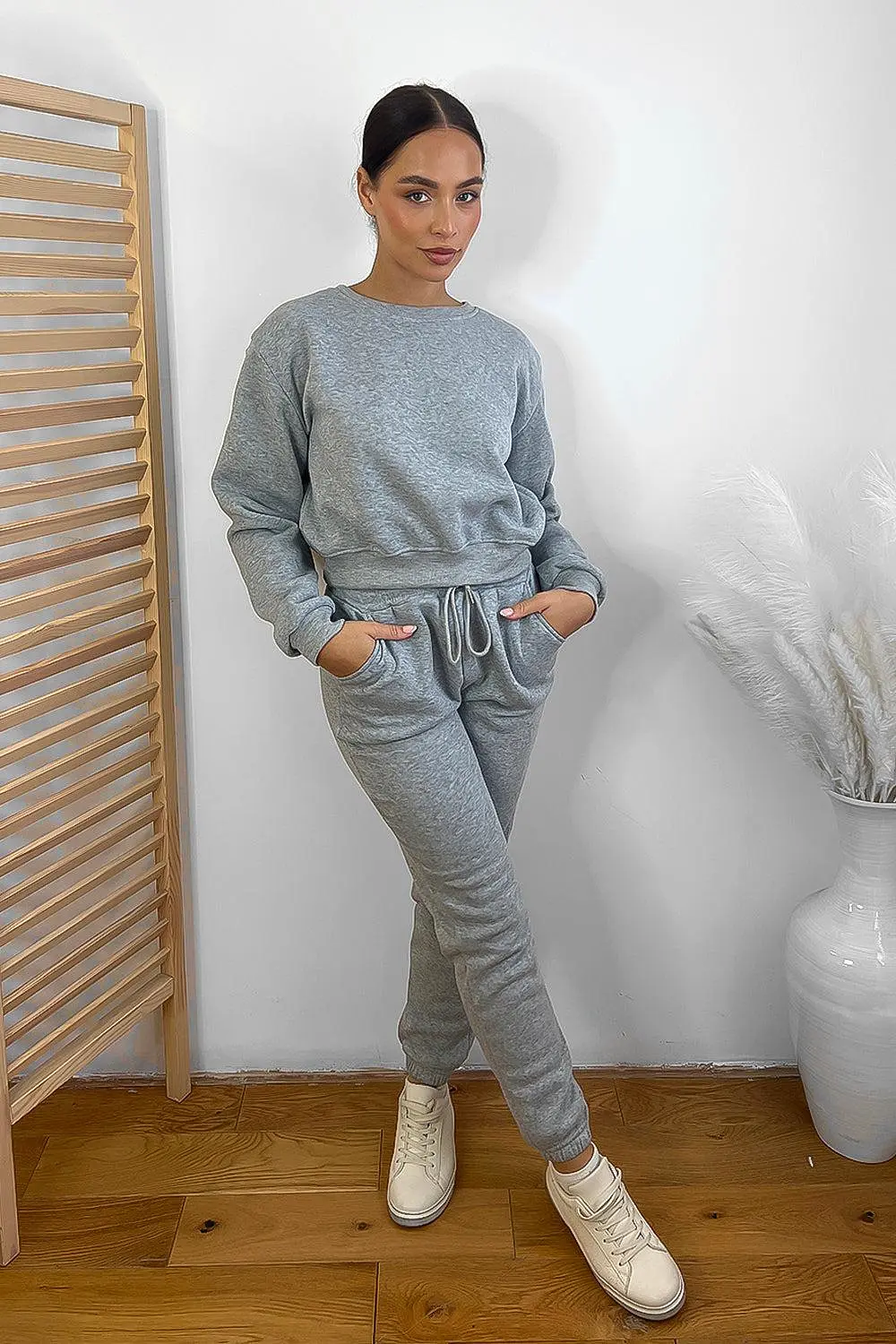 Minimalistic Cropped Sweatshirt And Trousers Tracksuit