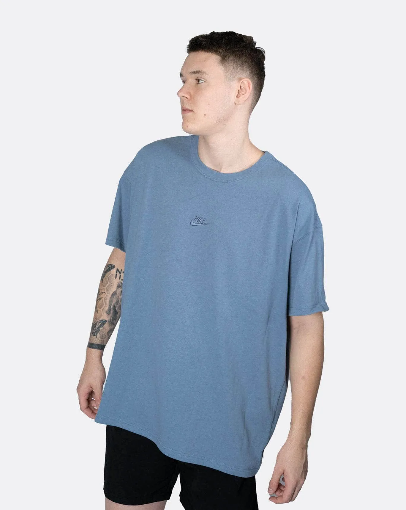 Nike Sportswear Premium Essential Sust Tee