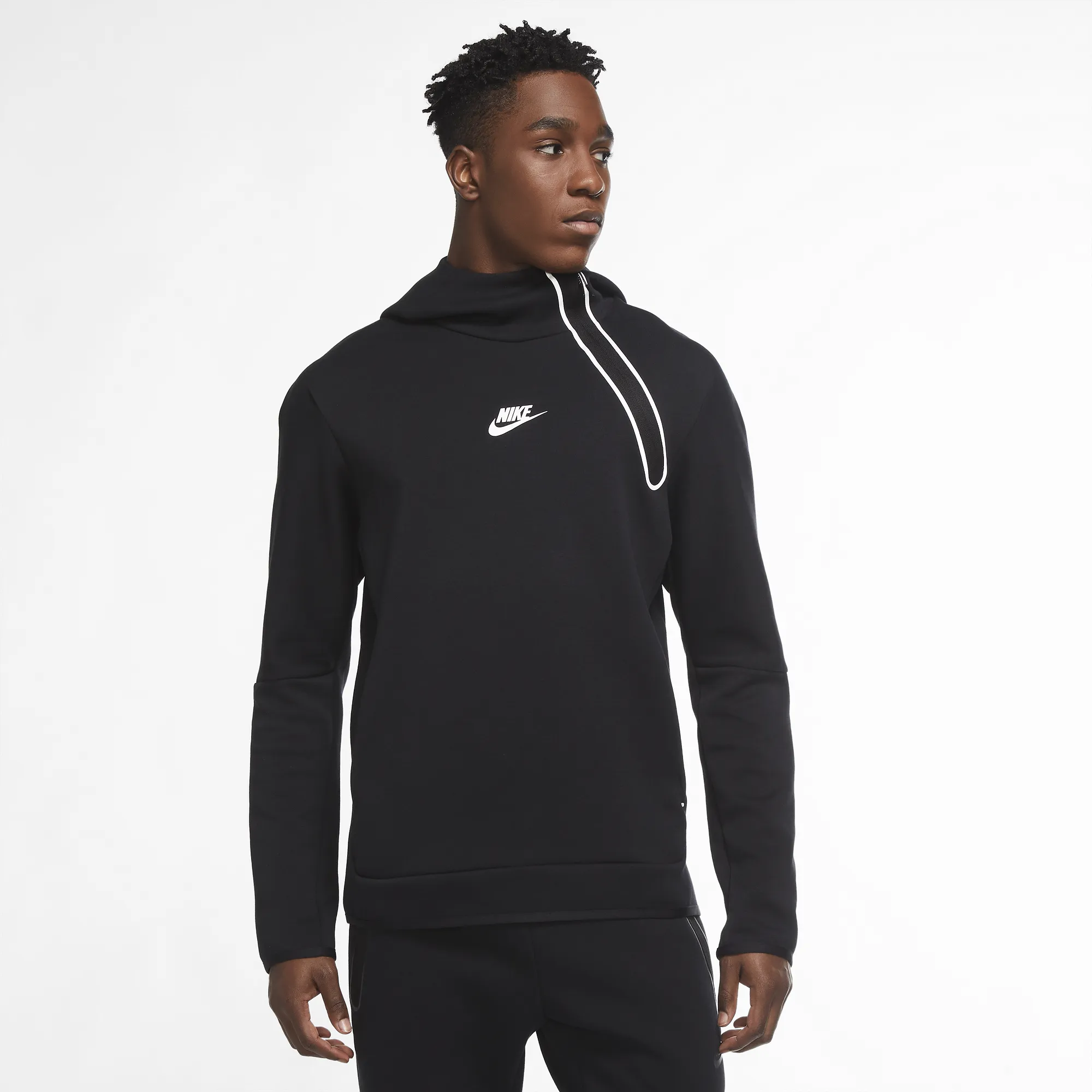 NIKE SPORTSWEAR TECH FLEECE