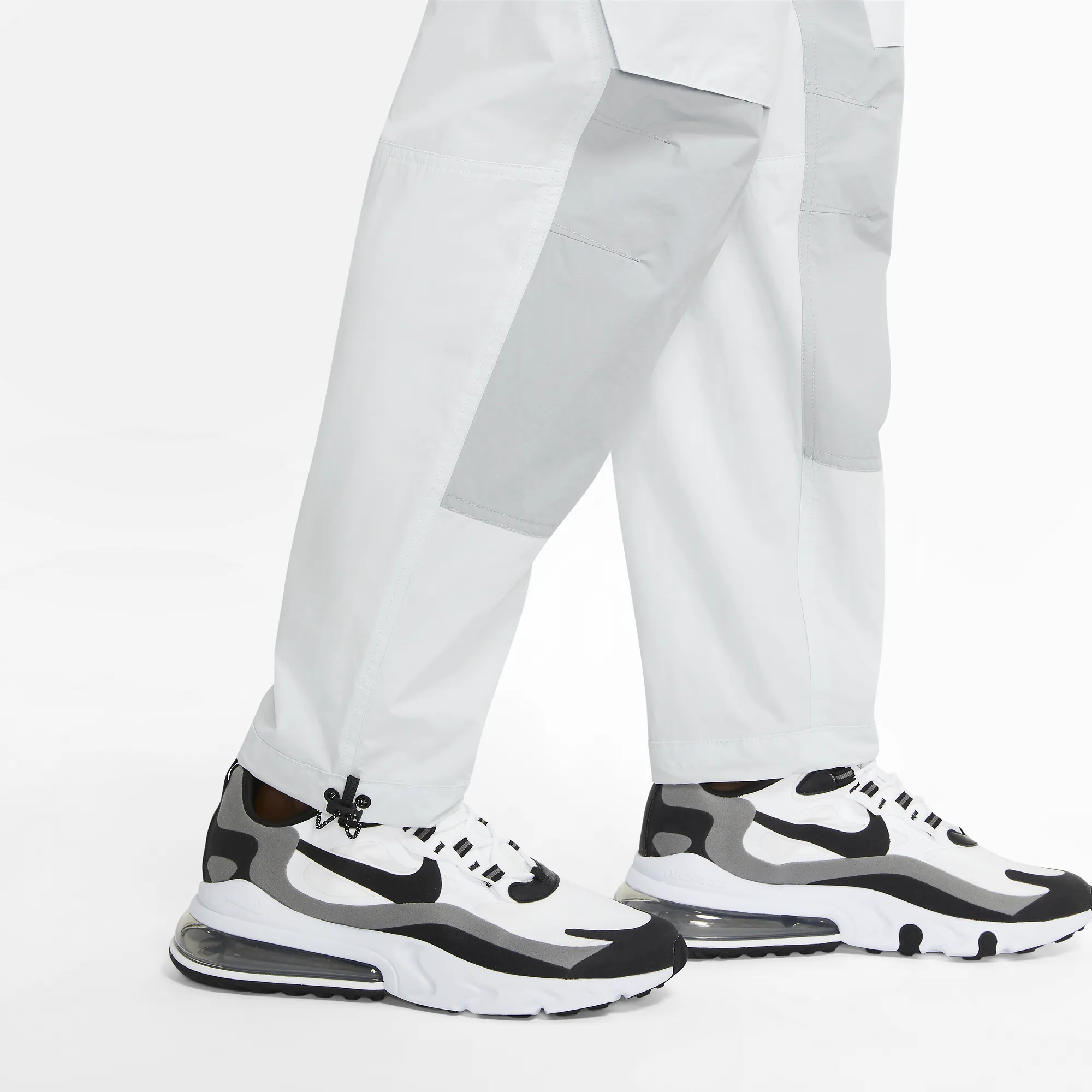 NIKE SPORTSWEAR TECH PACK