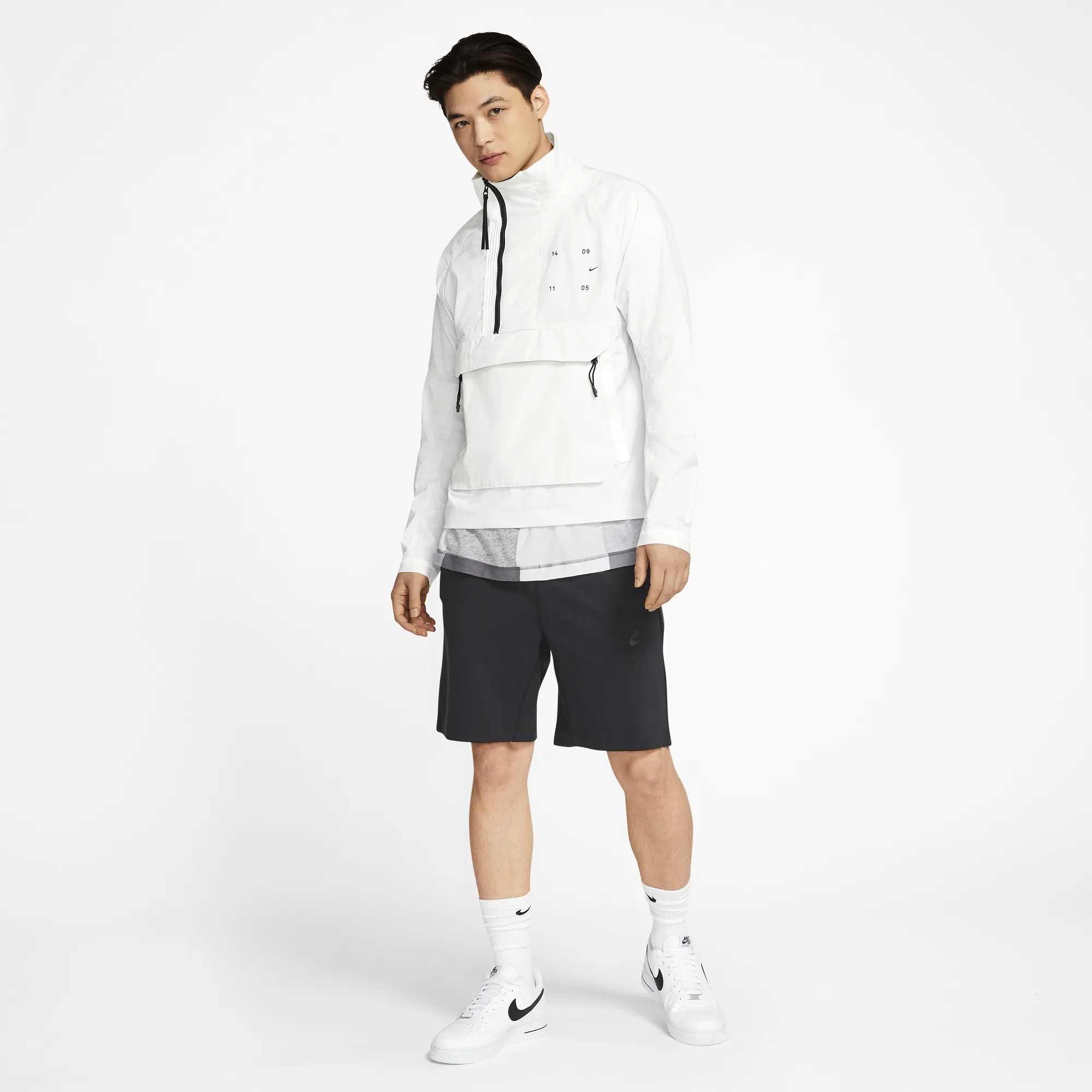 NIKE SPORTSWEAR TECH PACK