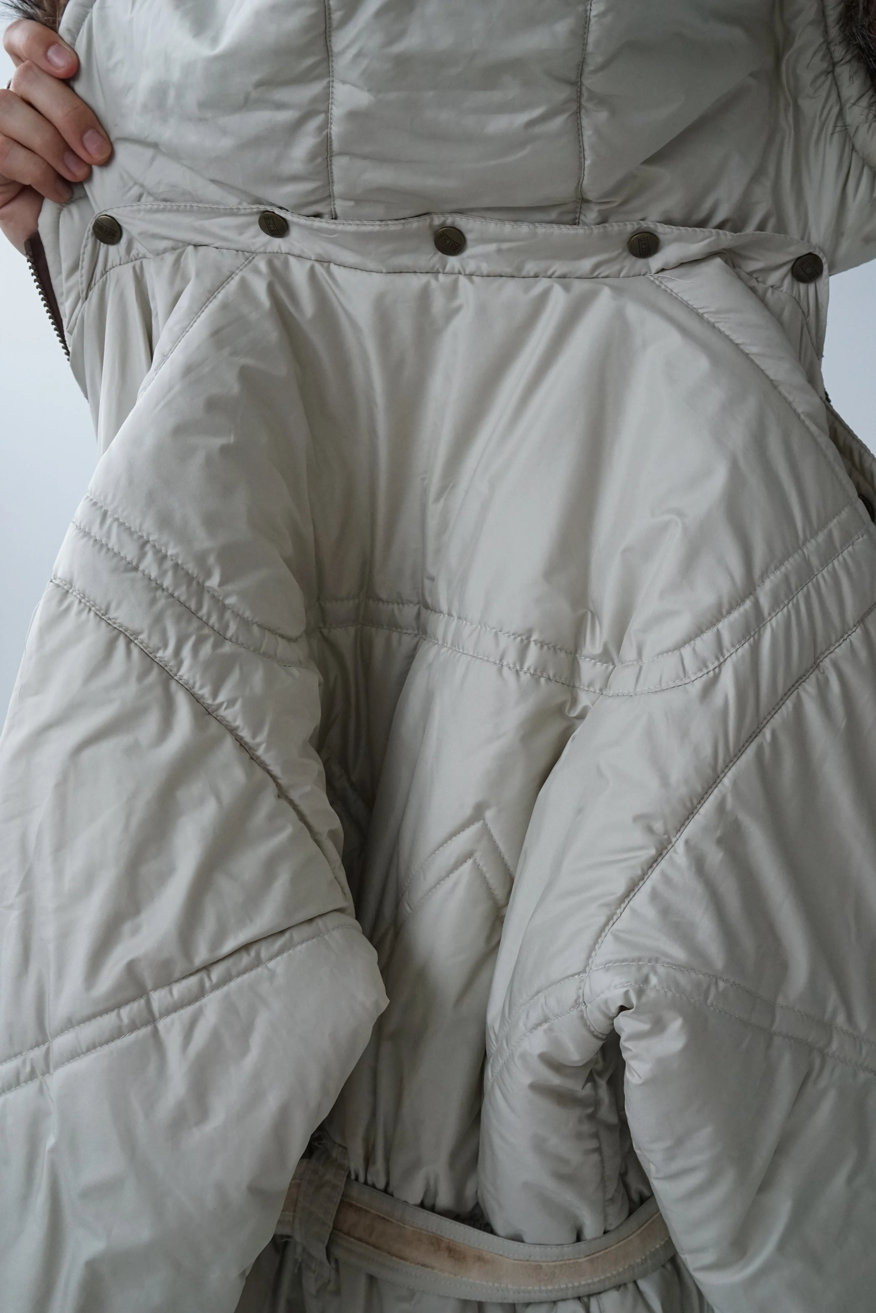 One piece vintage Made in France ski suit, snow suit beige puffy pour femme taille 40 (S)