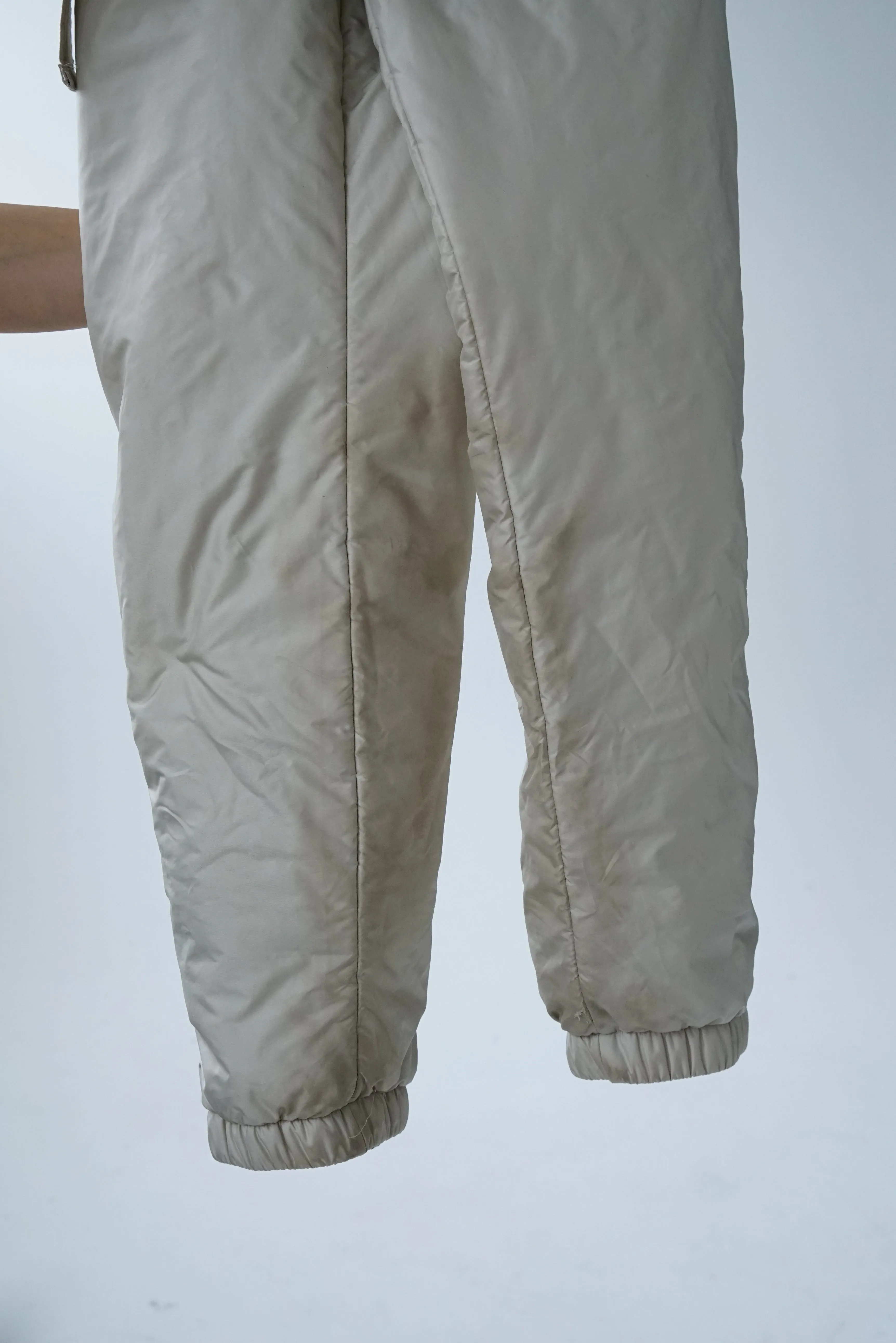 One piece vintage Made in France ski suit, snow suit beige puffy pour femme taille 40 (S)