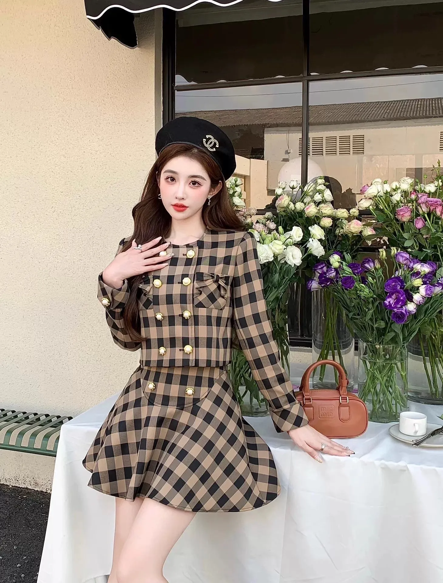 Shenzhen Nanyou European niche designer light luxury street gentle style contrasting plaid jacket top short skirt suit