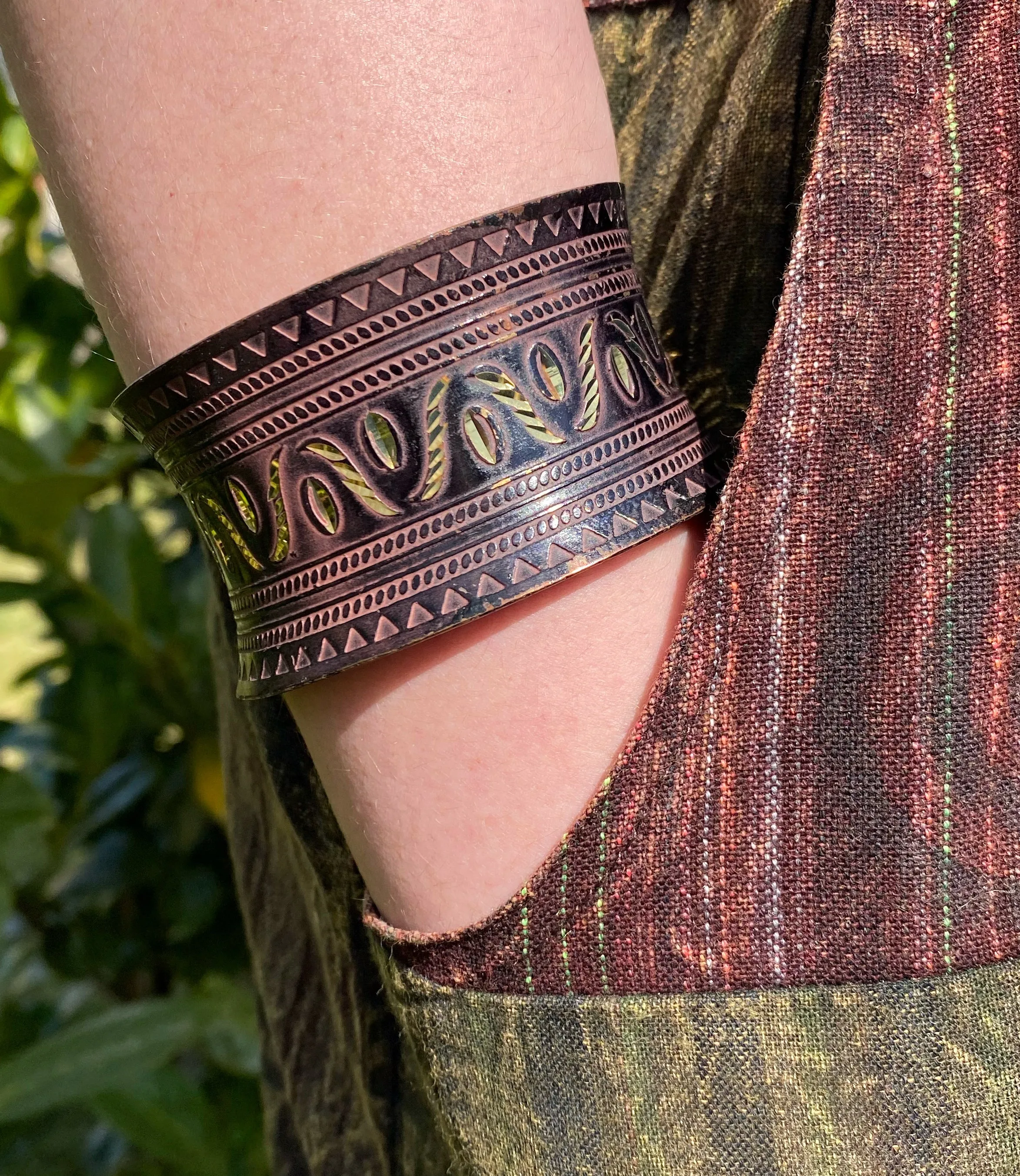 TRIBAL COCOA  CUFF / BRACELET