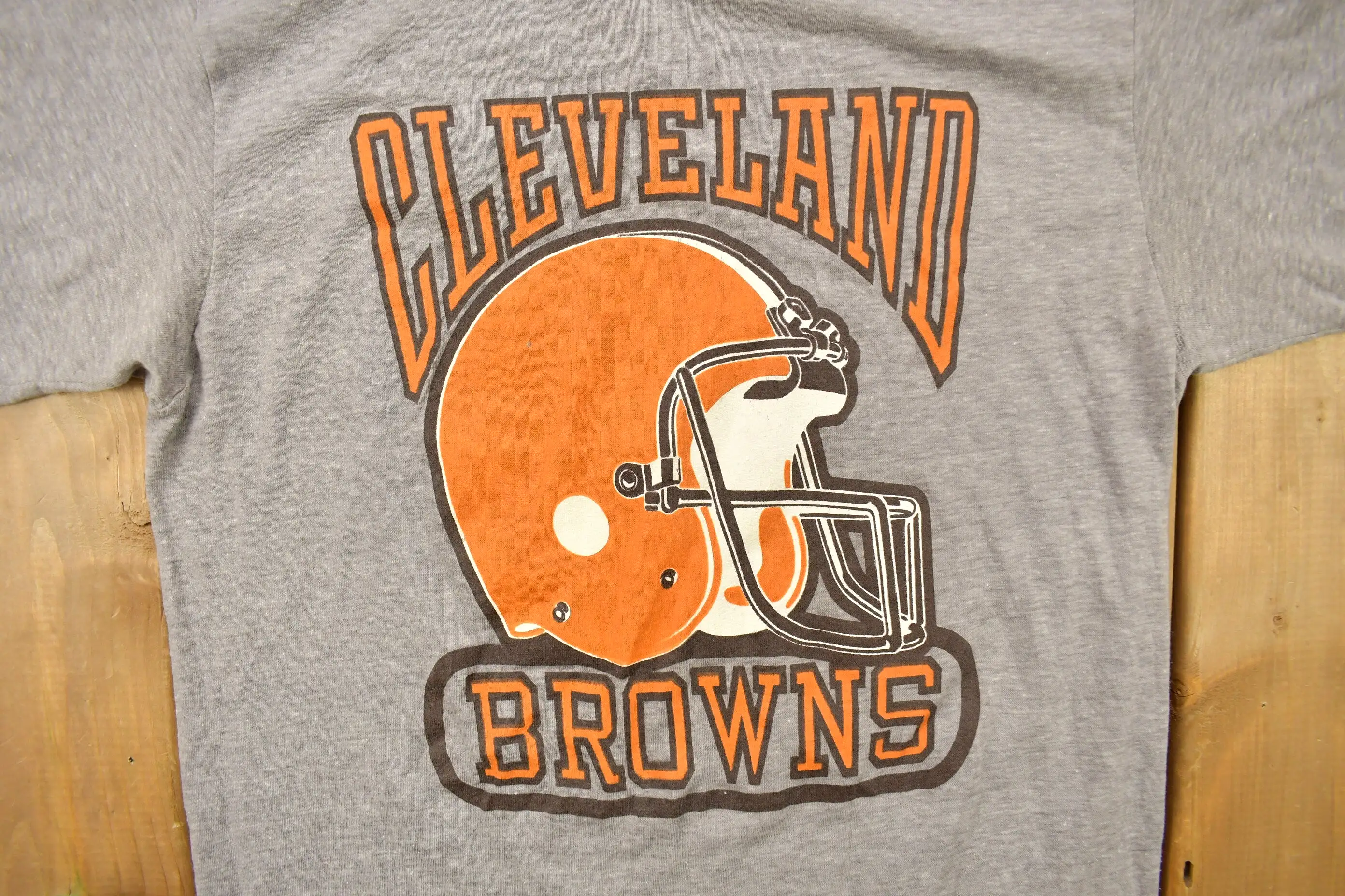 Vintage 1970s Cleveland Browns NFL Logo 7 Graphic T-Shirt / Made In USA / Single Stitch / NFL / Sportswear / 1970s Football T Sh