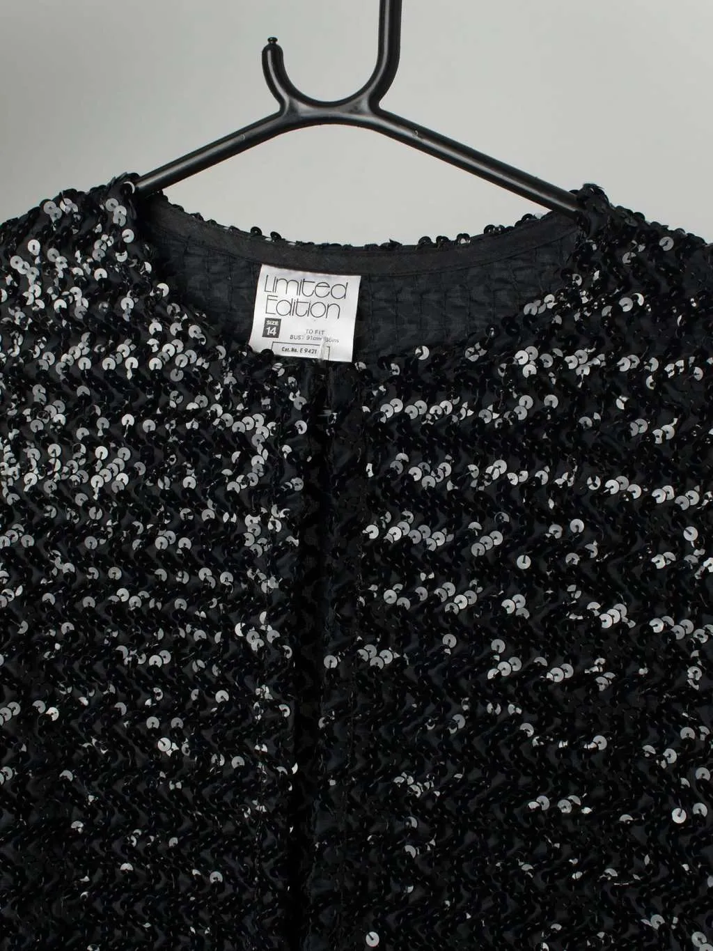 Vintage black sequin jacket with long sleeves – Small / Medium