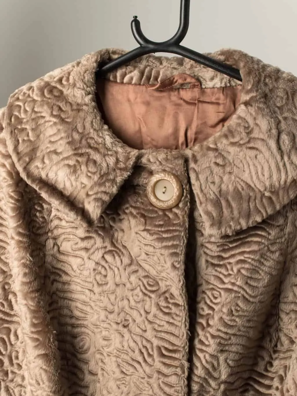 Vintage light brown faux fur coat – Medium / Large