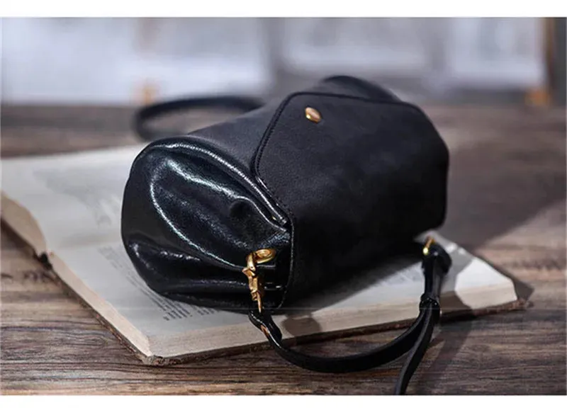 Women's Small Casual Genuine Cowhide Leather Crossbody Handbag